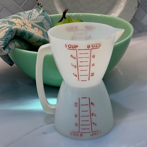 Vintage Classic Tupperware Double Measuring Cup - Picture 12 of 14